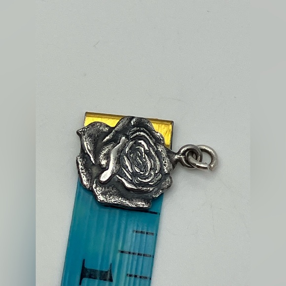 Vtg Sterling Silver ‘ The Butchart Gardens ‘ Floral Flower Rose Charm | .7” - Picture 6 of 6